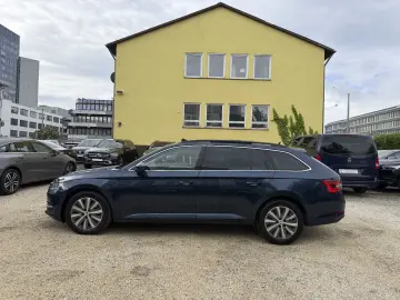 SKODA Superb Combi Ambition DSG ACC PANO-SD LED SPURA.