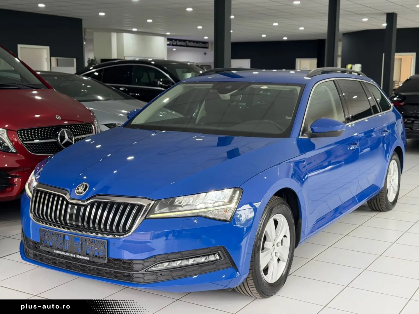 SKODA Superb Combi Ambition AHK ACC CARPLAY E-HECK LED