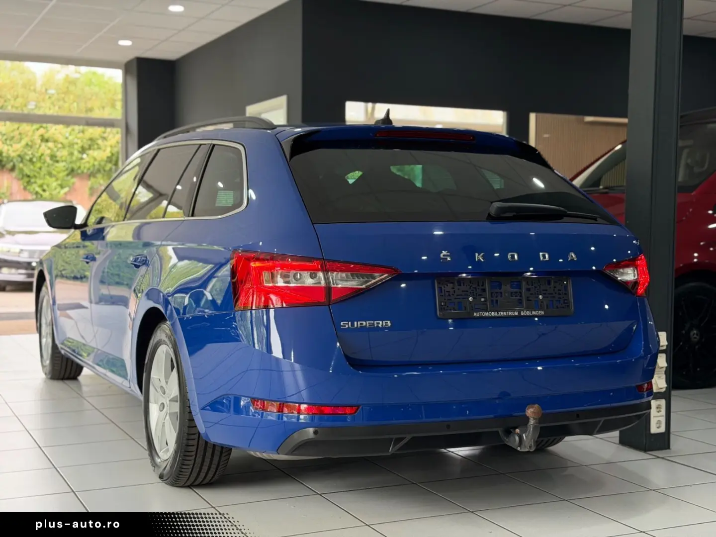 SKODA Superb Combi Ambition AHK ACC CARPLAY E-HECK LED