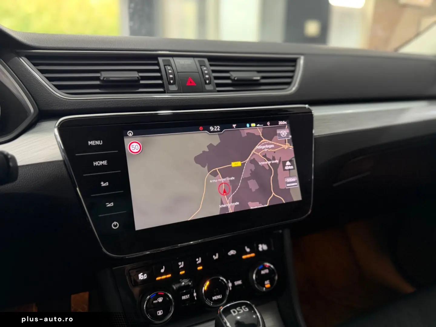 SKODA Superb Combi Ambition AHK ACC CARPLAY E-HECK LED