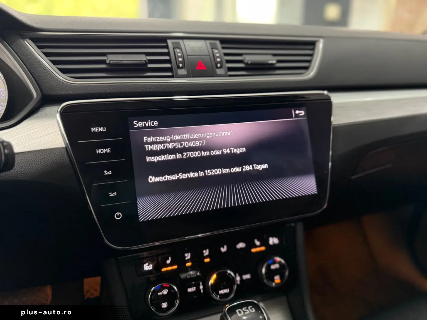 SKODA Superb Combi Ambition AHK ACC CARPLAY E-HECK LED