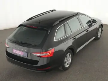 SKODA Superb Ambition Tempomat CarPlay Navi SHZ Klima