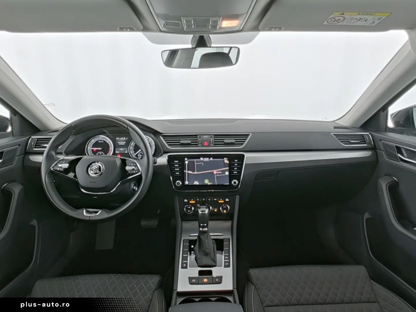 SKODA Superb Ambition Tempomat CarPlay Navi SHZ Klima