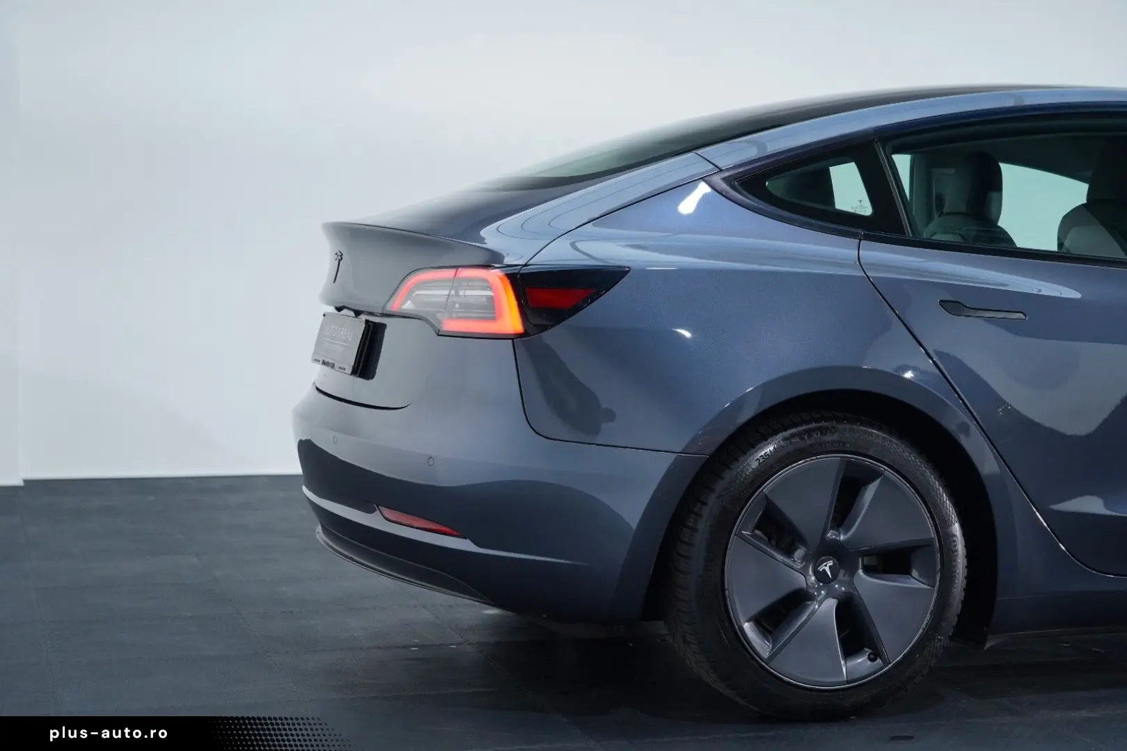 TESLA Model 3 Long Range Dual AWD LED WIFI KAMERA PANO