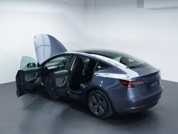 TESLA Model 3 Long Range Dual AWD LED WIFI KAMERA PANO
