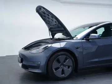 TESLA Model 3 Long Range Dual AWD LED WIFI KAMERA PANO
