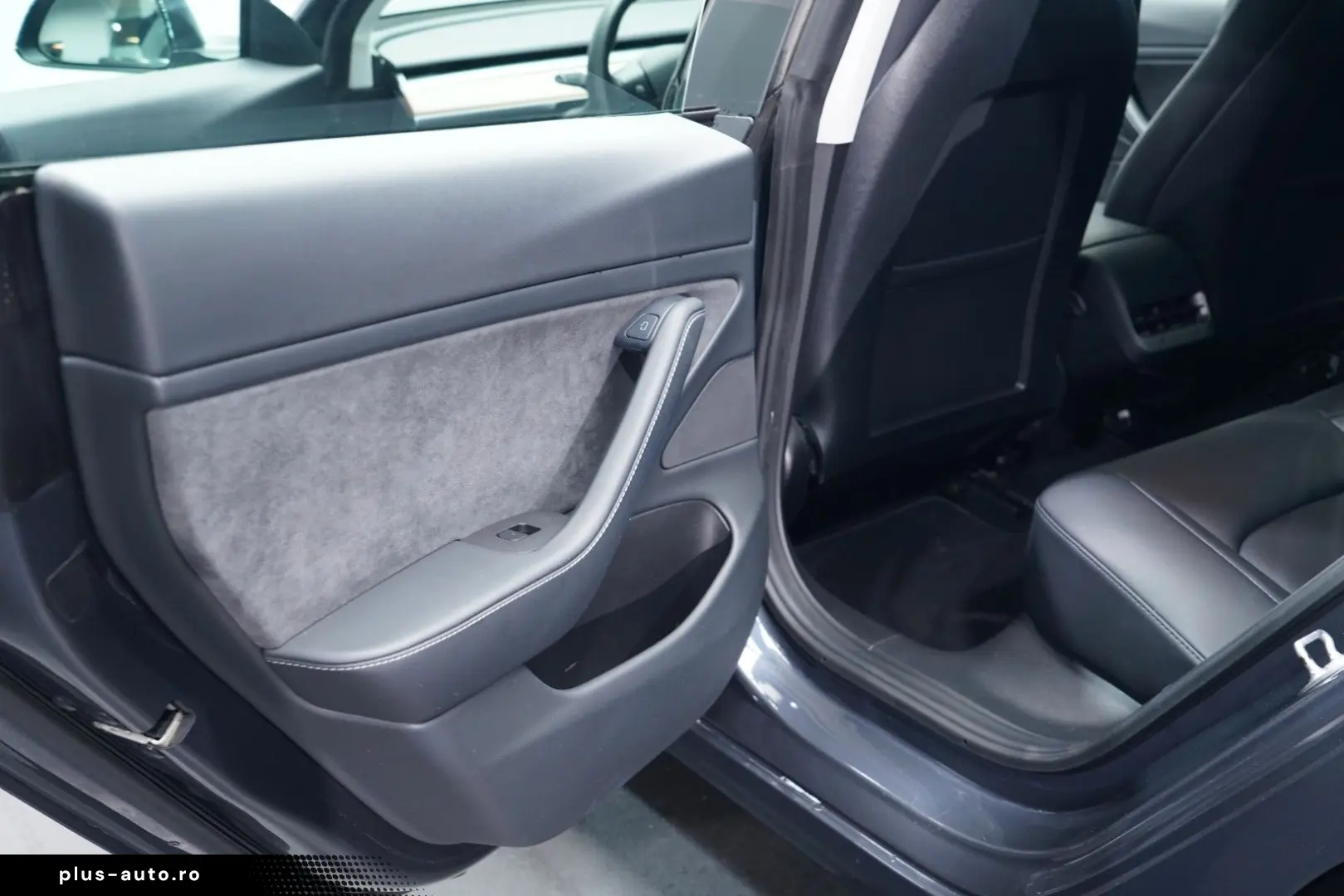 TESLA Model 3 Long Range Dual AWD LED WIFI KAMERA PANO