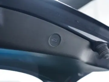 TESLA Model 3 Long Range Dual AWD LED WIFI KAMERA PANO