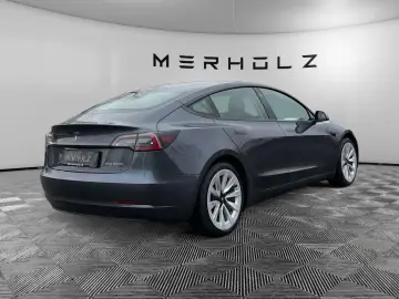 TESLA Model 3 Long Range AWD Sport Facelift Wärmepumpe