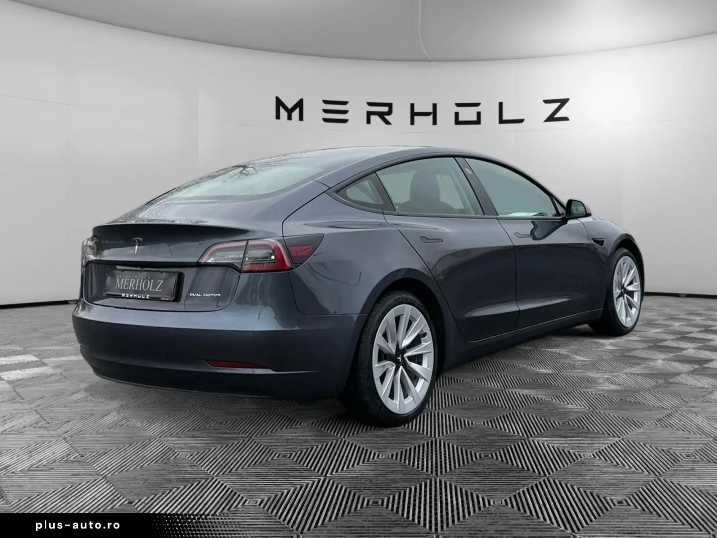 TESLA Model 3 Long Range AWD Sport Facelift Wärmepumpe