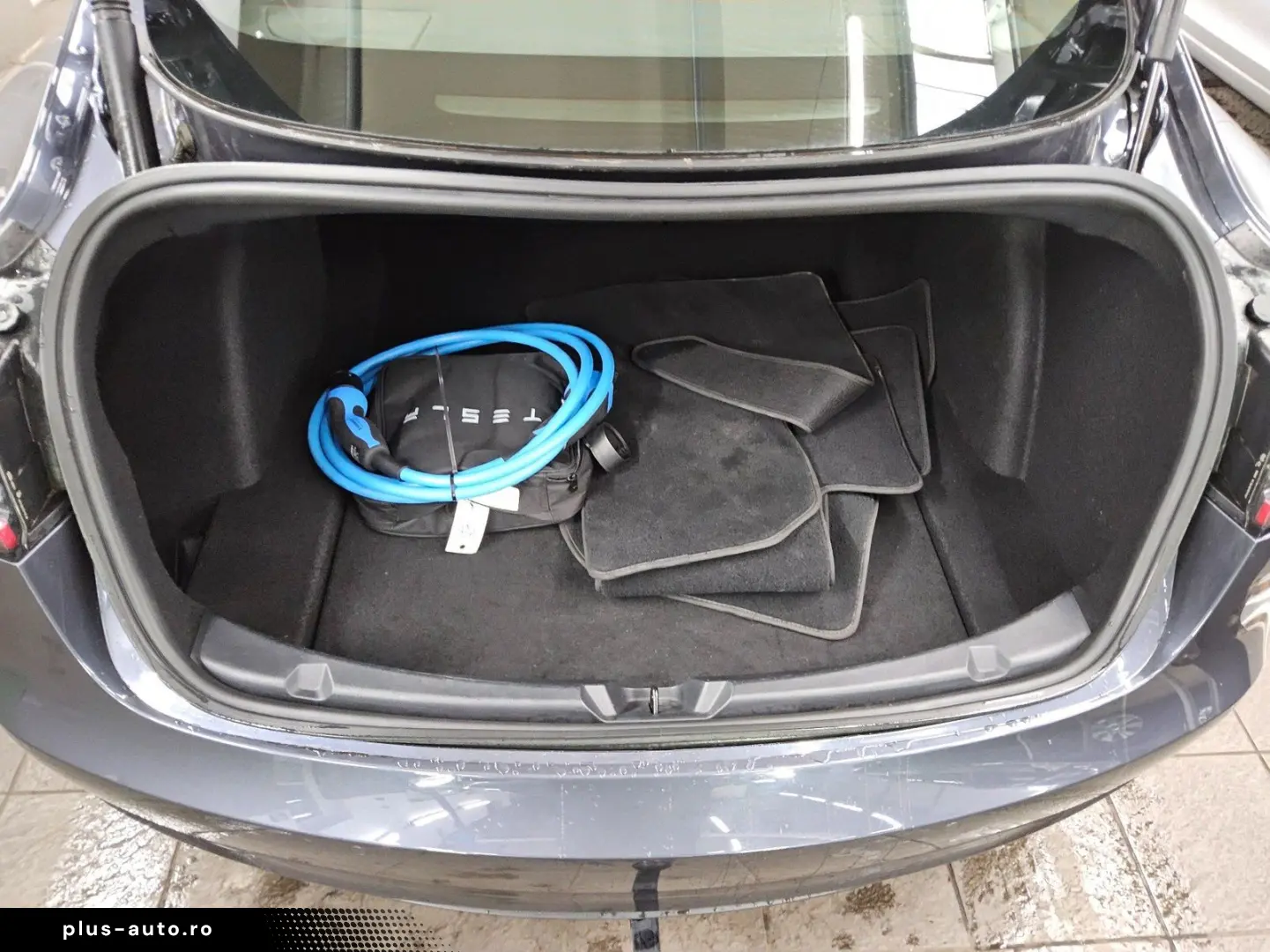 TESLA Model 3 Long Range AWD Navi LED Pano Leder AHK
