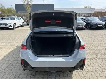 BMW 540d xDrive M Sport PANO AHK LED ACC 360 H&K 21