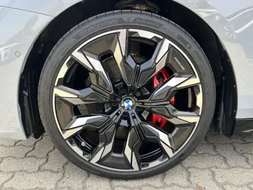 BMW 540d xDrive M Sport PANO AHK LED ACC 360 H&K 21