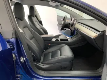 TESLA Model 3 Long Range Dual AWD Klima SHZ 360 Pano 8