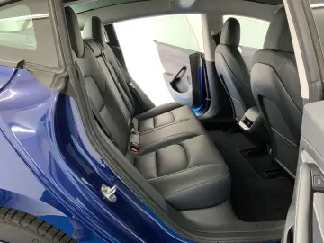 TESLA Model 3 Long Range Dual AWD Klima SHZ 360 Pano 8