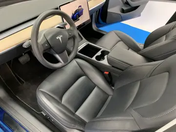 TESLA Model 3 Long Range Dual AWD Klima SHZ 360 Pano 8