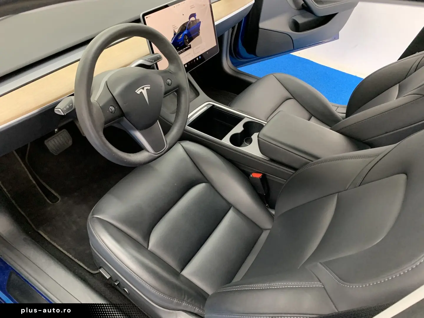 TESLA Model 3 Long Range Dual AWD Klima SHZ 360 Pano 8