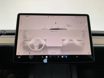 TESLA Model 3 Long Range Dual AWD Klima SHZ 360 Pano 8
