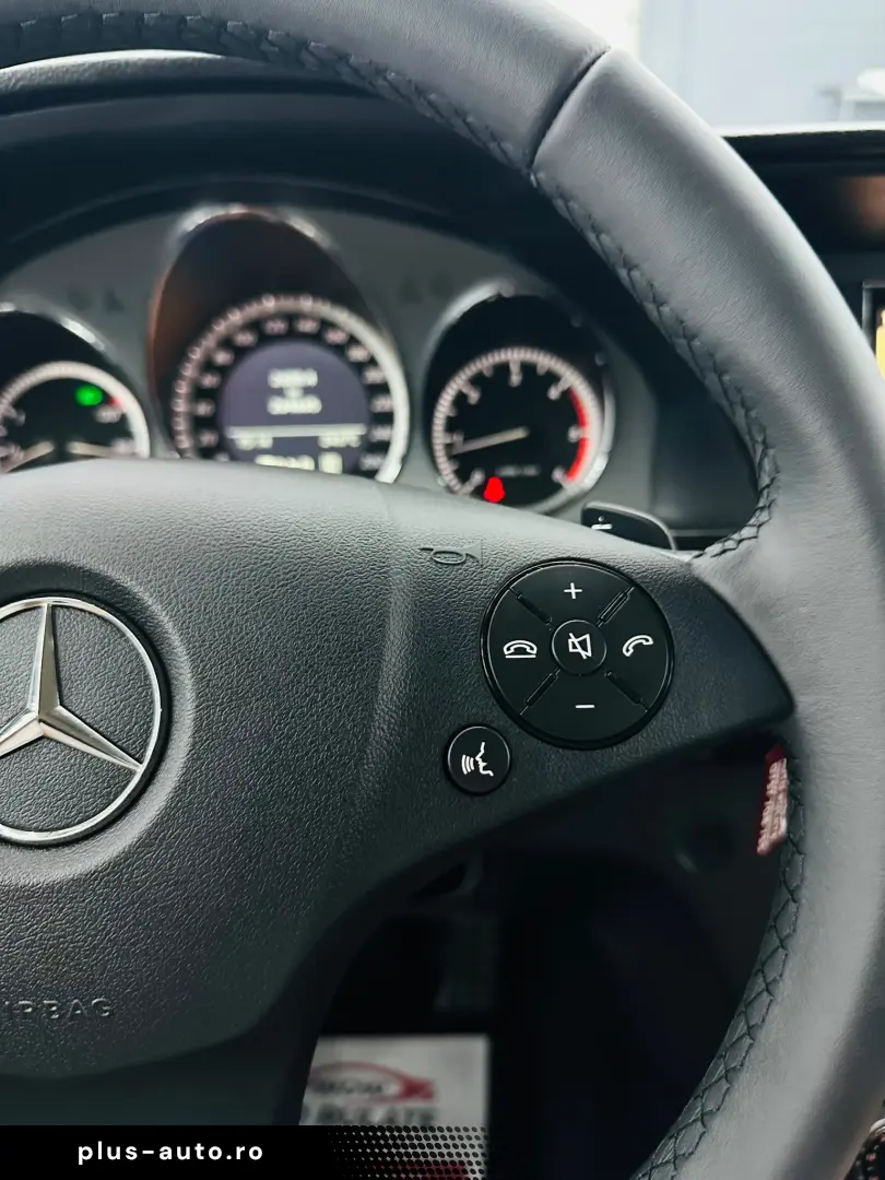 MERCEDESBENZ Glk 250 2011 2.2D E5 4X4 Garantie 12 Luni Rate