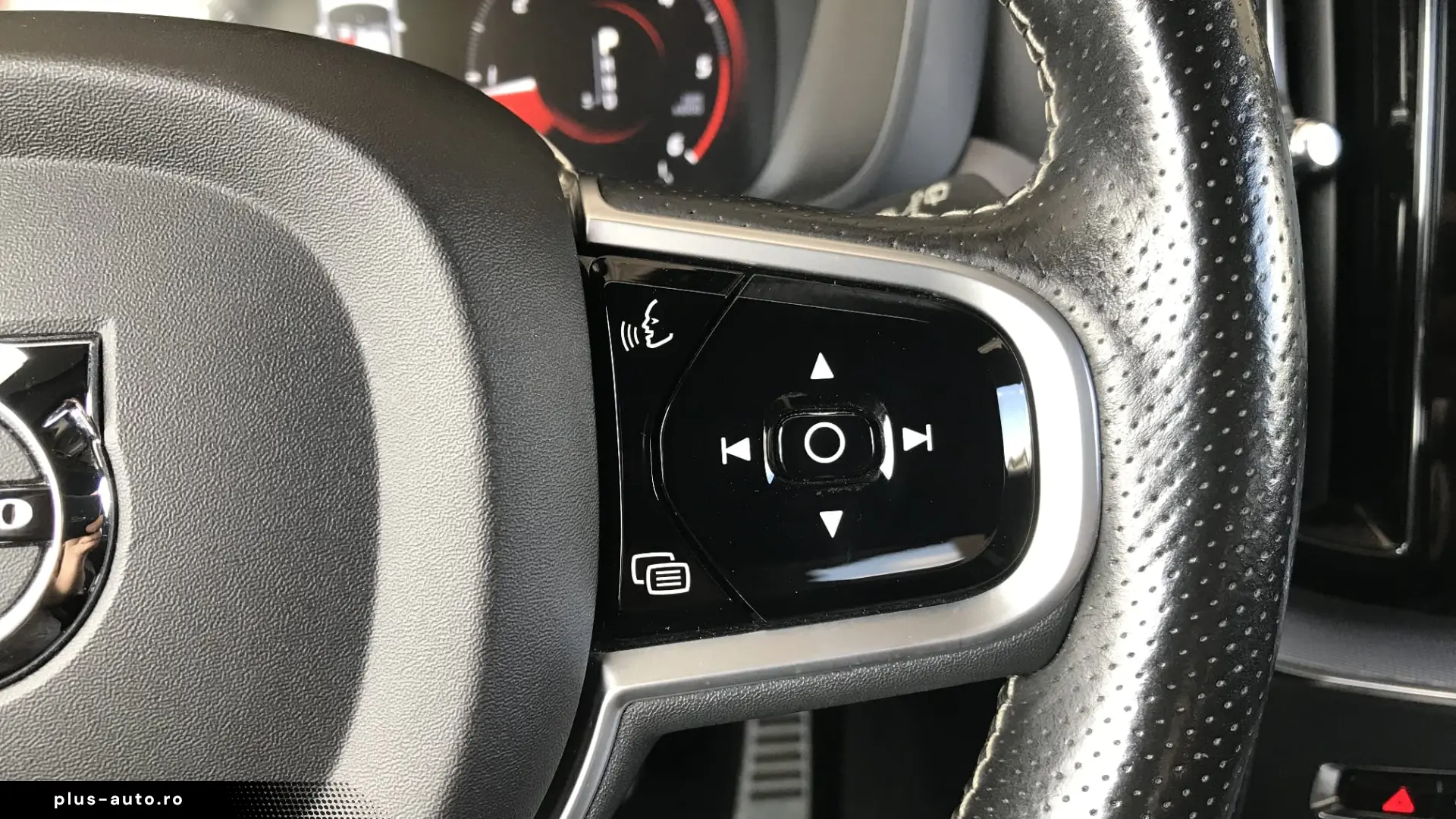 Volvo XC60 D4 R-Design