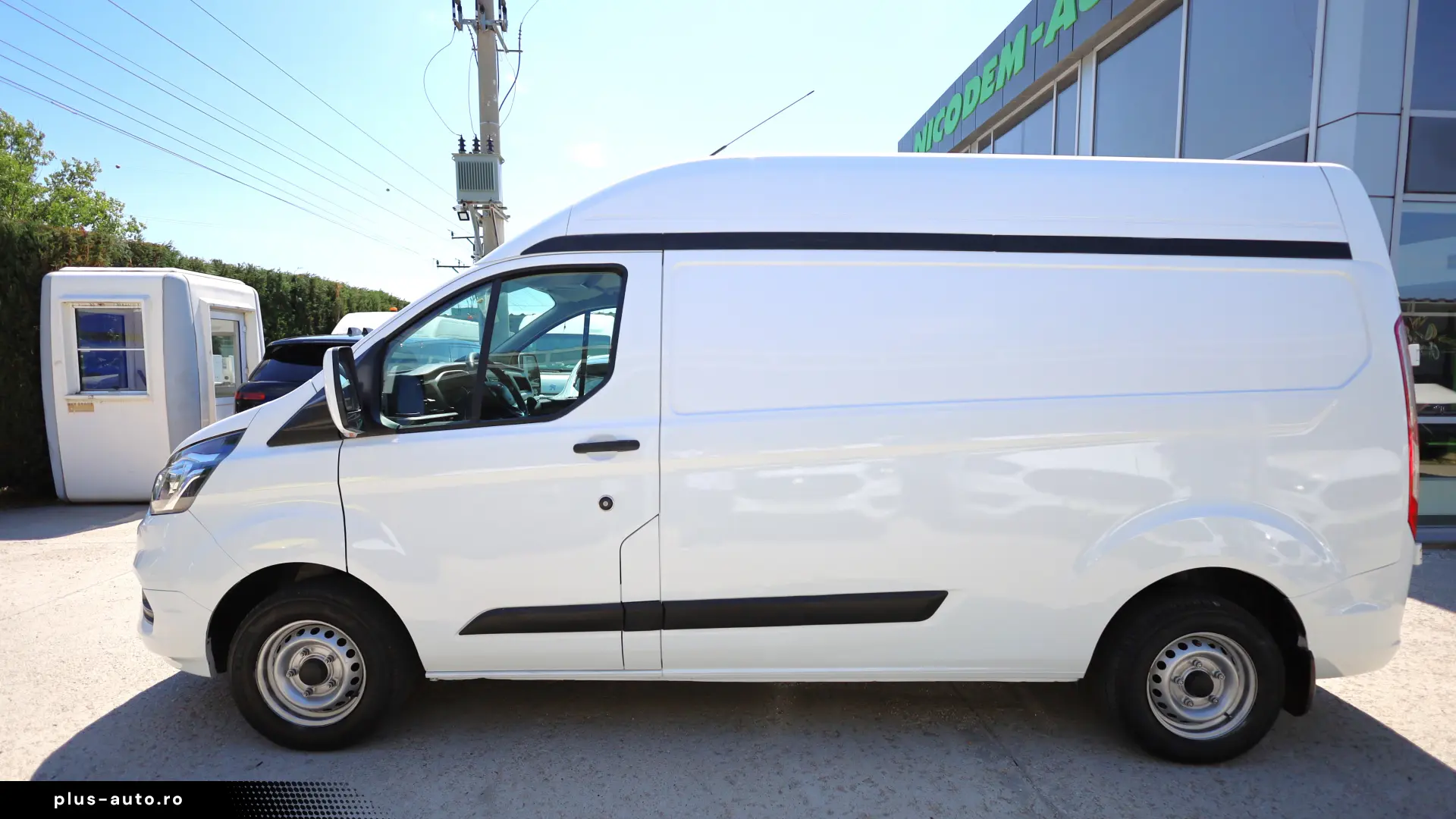 Ford Transit Custom L2H2 2.0D 130 CP