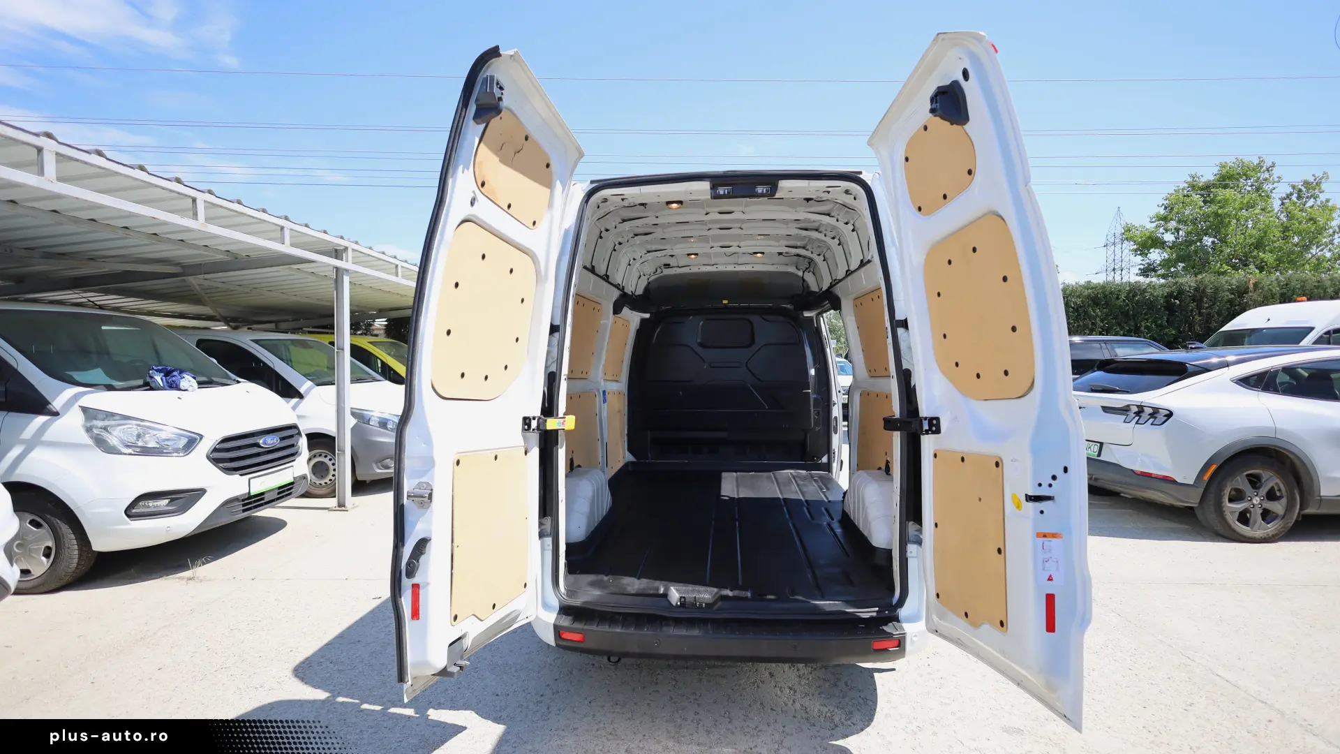 Ford Transit Custom L2H2 2.0D 130 CP
