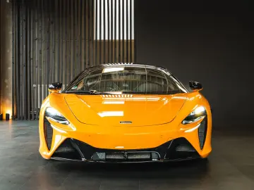 MCLAREN Artura Spider   Alcantara   Bowers & Wilkins