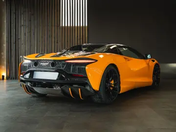MCLAREN Artura Spider   Alcantara   Bowers & Wilkins