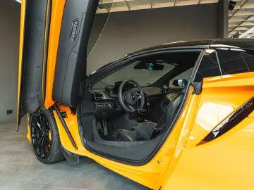 MCLAREN Artura Spider   Alcantara   Bowers & Wilkins