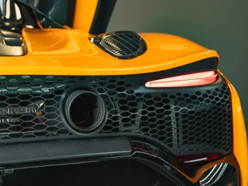 MCLAREN Artura Spider   Alcantara   Bowers & Wilkins