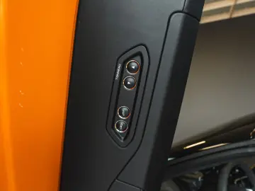 MCLAREN Artura Spider   Alcantara   Bowers & Wilkins