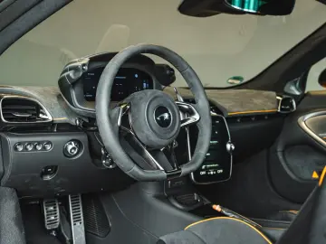 MCLAREN Artura Spider   Alcantara   Bowers & Wilkins