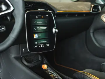 MCLAREN Artura Spider   Alcantara   Bowers & Wilkins