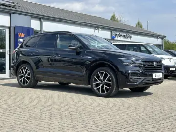 VW Touareg 3.0 TDI R-Line 4Motion PANO LED SH LEDER