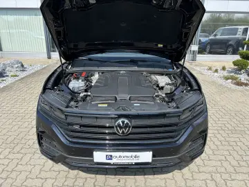 VW Touareg 3.0 TDI R-Line 4Motion PANO LED SH LEDER