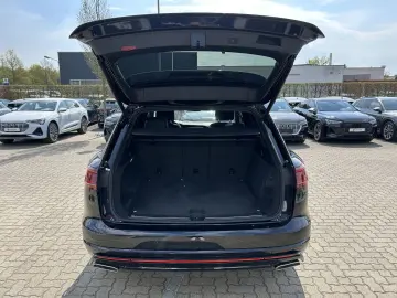 VW Touareg 3.0 TDI R-Line 4Motion PANO LED SH LEDER