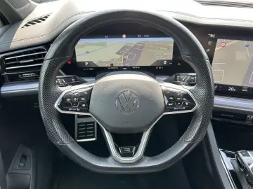VW Touareg 3.0 TDI R-Line 4Motion PANO LED SH LEDER