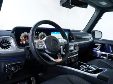 MERCEDES-BENZ G 500 AMG 9G Burmester® Distronic Multibeam