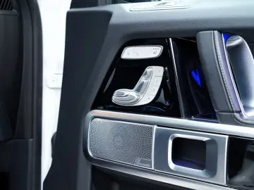 MERCEDES-BENZ G 500 AMG 9G Burmester® Distronic Multibeam