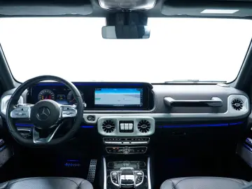 MERCEDES-BENZ G 500 AMG 9G Burmester® Distronic Multibeam