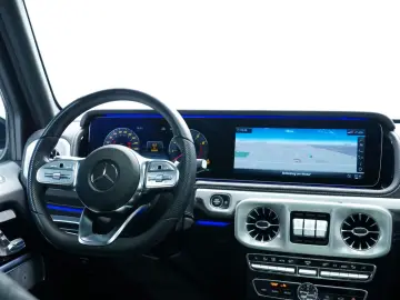 MERCEDES-BENZ G 500 AMG 9G Burmester® Distronic Multibeam