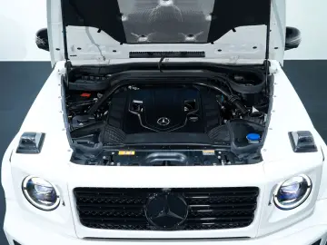 MERCEDES-BENZ G 500 AMG 9G Burmester® Distronic Multibeam