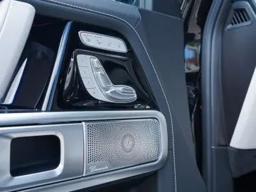 MERCEDES-BENZ AMG G 63 MANUFAKTUR SUPERIOR BURMESTER®3D