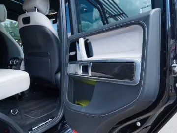 MERCEDES-BENZ AMG G 63 MANUFAKTUR SUPERIOR BURMESTER®3D