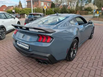 Ford Mustang Fastback 5.0 l Ti-VCT V8 Auto Dark Horse