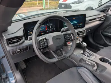 Ford Mustang Fastback 5.0 l Ti-VCT V8 Auto Dark Horse