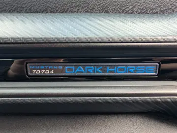 Ford Mustang Fastback 5.0 l Ti-VCT V8 Auto Dark Horse