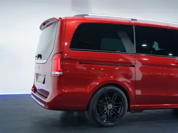 MERCEDES-BENZ V 300 d AMG Line 9G LED Burmester® 360  Distro