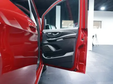 MERCEDES-BENZ V 300 d AMG Line 9G LED Burmester® 360  Distro