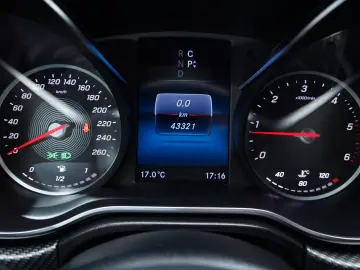 MERCEDES-BENZ V 300 d AMG Line 9G LED Burmester® 360  Distro